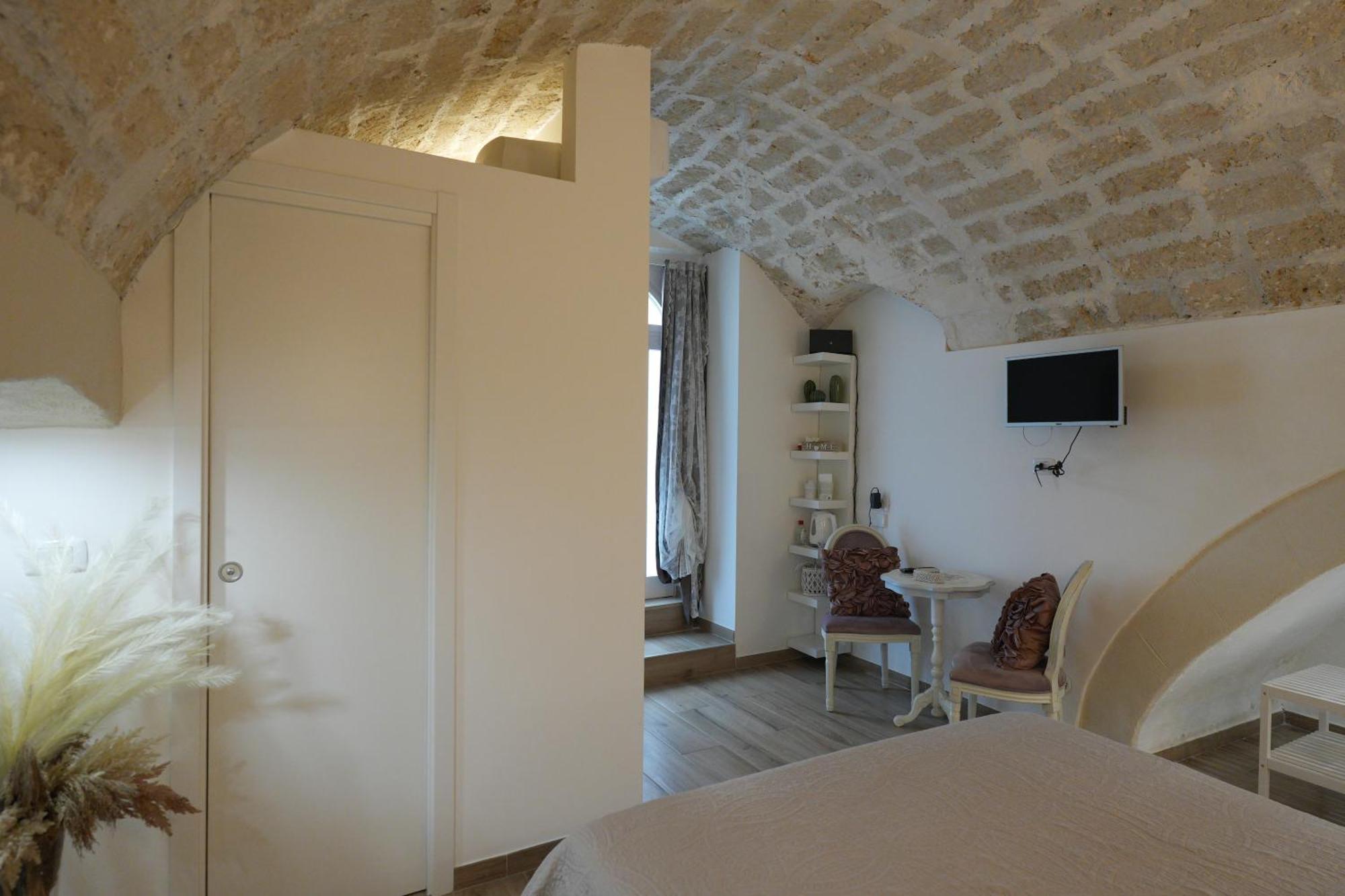 Soleil Guest House Бари Экстерьер фото