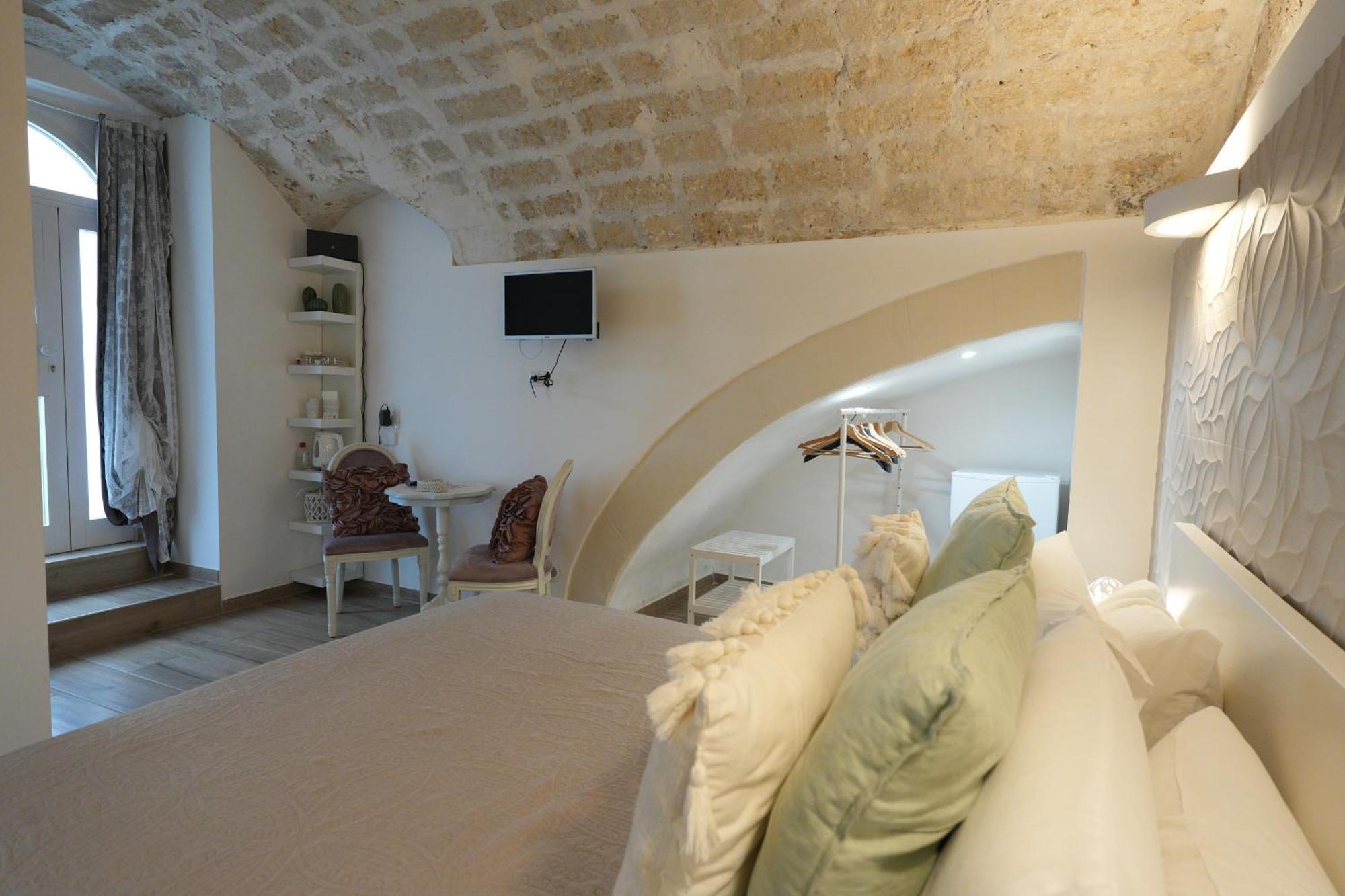 Soleil Guest House Бари Экстерьер фото
